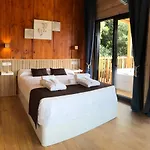 Compostela - Pedroso Con Banera De Hidromasaje Camping *