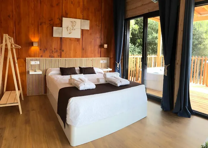 Compostela - Pedroso Con Banera De Hidromasaje Кемпинг *