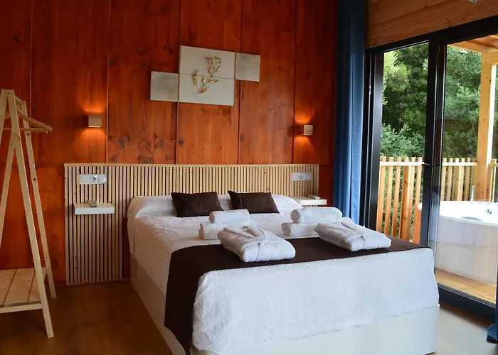 Compostela - Pedroso Con Banera De Hidromasaje Кемпинг